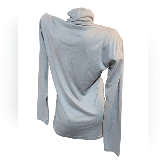 Kombi, Sunpeaks Resort, Gray Turtleneck Long Sleeve Top - Picture 6 of 8